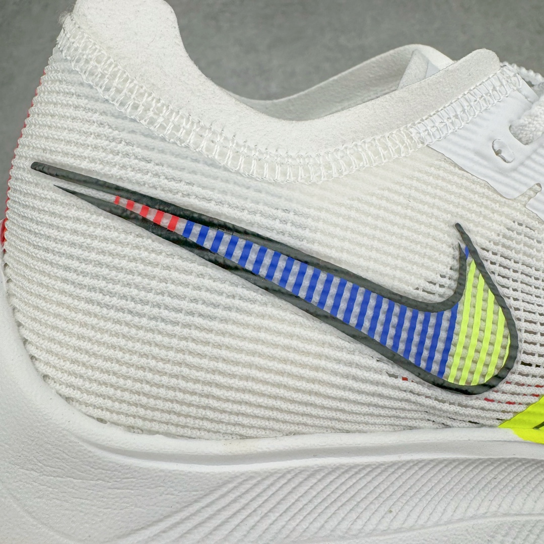 图片[14]-＃纯原福利 NK ZoomX Vaporfly Next% 马拉松二代跑鞋 细节整体升级 这款next%和上一款4%的鞋最大区的别于在鞋面面料 鞋面使用了全新 Vaporweave 科技 这种类似蝉翼的材质相比 Flyknit 更加轻薄透气 非对称的鞋带系统和泡棉护垫的加入令舒适度更高 鞋头辅以超大的 Swoosh 点缀 再配上流线型外观设计 时尚感十足 尺码：36 36.5 37.5 38 38.5 39 40 40.5 41 42 42.5 43 44 44.5 45-选品中心