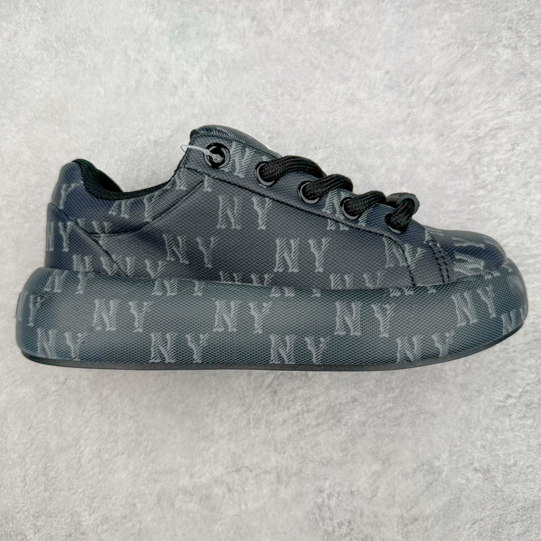 爆火女神显高显腿长款 Korea韩国限定 NY美国榄球洋基队x MLB Chukky Classic 经典老爹风轻量增高厚底百搭休闲运动慢跑鞋“NY大标印花”原楦原纸版数据开发#采用优质轻量克重纤维移膜皮革及透气网面鞋面材质#全新独立4cm厘米外增高轻质发泡大底 尺码：35 36 36.5 37.5 38 38.5 39 40 40.5 41 42 42.5 43 44-选品中心