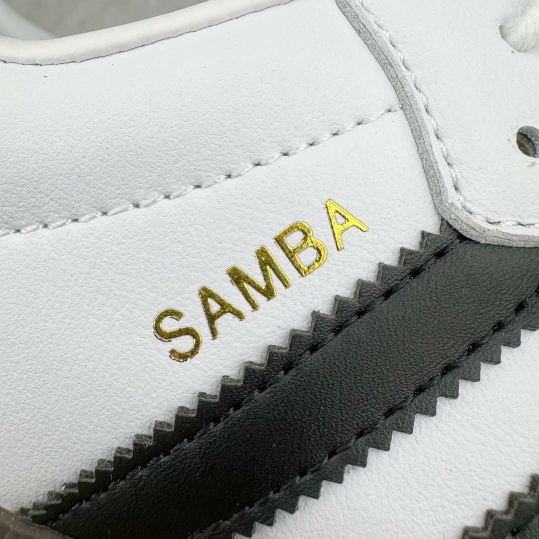 ＃福利特价‼️
AD Original Samba OG 复古经典轻便板鞋 白黑 B75806 口碑大厂