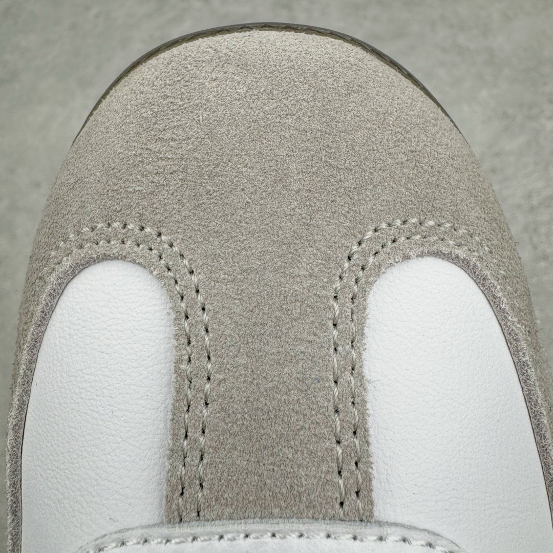 图片[15]-＃PB福利特价 AD Original Samba OG 复古经典轻便板鞋 白绿 IG1024 口碑大厂出品 品控大底版型不断改良更新 全套原纸板楦头开发 确保原汁原味 完美呈现版型 一比一鞋头弧度高度鞋身弧度 此版本只针对中端市场 皮料材质有所更替 其他数据细节工艺流程均保持一致 绝不口嗨 细节品控鞋型随意对比 正确烫金高频细节 原装纳米超迁皮料 独家私模橡胶大底 原盒原配 这款桑巴鞋展示了高质量的工艺 带有装饰的超锁缝制和无缝的手感 柔软、柔软的皮革造型和标志性的3条纹完成了精致的外观 正规合身鞋带 鞋面上有绒面鞋垫 橡胶鞋底 享受正畸套筒软感 自50年代首次亮相以来就一直在赢得粉丝的青睐 尺码：36 36.5 37.5 38 38.5 39 40 40.5 41 42 42.5 43 44 44.5 45 46-选品中心