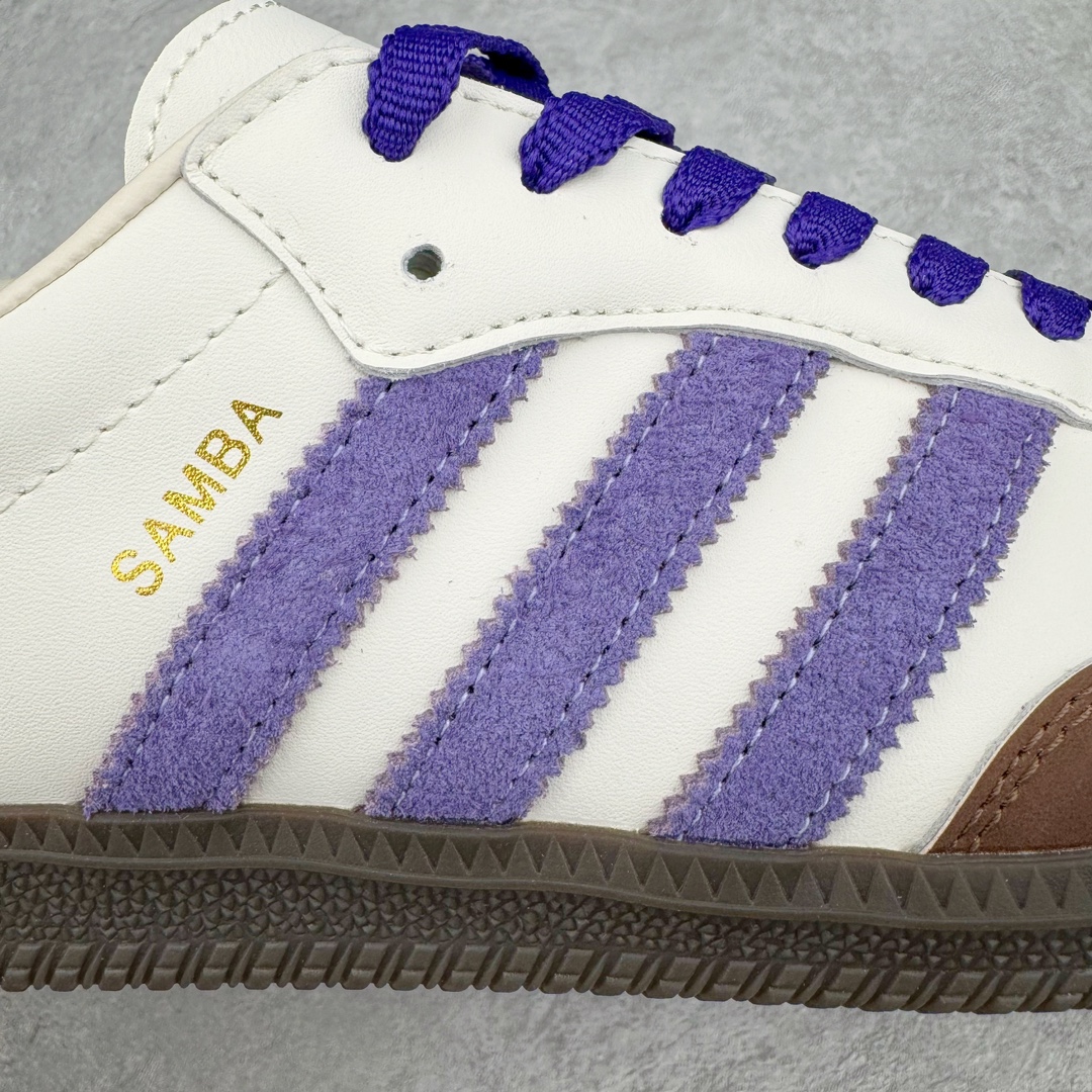 图片[13]-＃PB福利特价 AD Original Samba OG 复古经典轻便板鞋 白紫棕 ID8349 口碑大厂出品 品控大底版型不断改良更新 全套原纸板楦头开发 确保原汁原味 完美呈现版型 一比一鞋头弧度高度鞋身弧度 此版本只针对中端市场 皮料材质有所更替 其他数据细节工艺流程均保持一致 绝不口嗨 细节品控鞋型随意对比 正确烫金高频细节 原装纳米超迁皮料 独家私模橡胶大底 原盒原配 这款桑巴鞋展示了高质量的工艺 带有装饰的超锁缝制和无缝的手感 柔软、柔软的皮革造型和标志性的3条纹完成了精致的外观 正规合身鞋带 鞋面上有绒面鞋垫 橡胶鞋底 享受正畸套筒软感 自50年代首次亮相以来就一直在赢得粉丝的青睐 尺码：36 36.5 37.5 38 38.5 39 40 40.5 41 42 42.5 43 44 44.5 45 46-选品中心