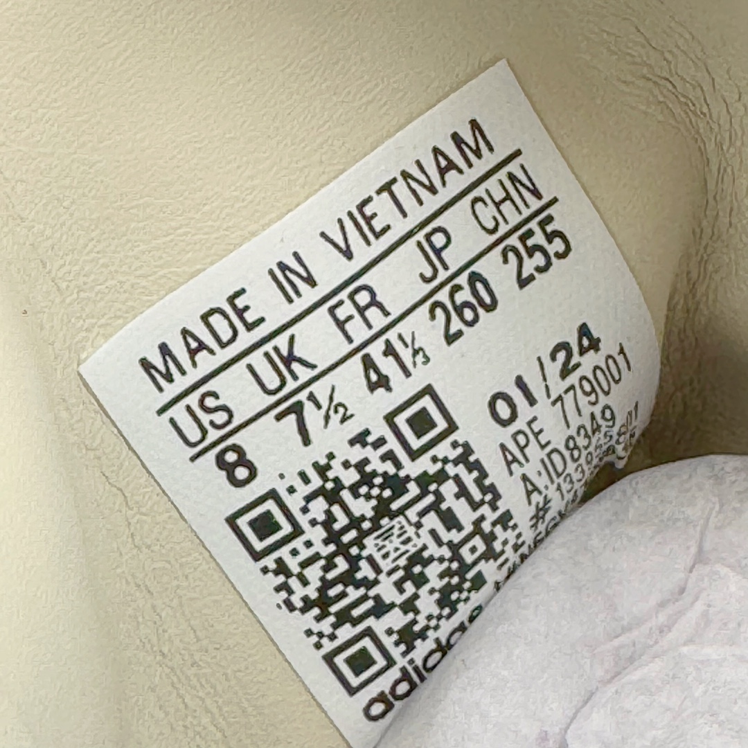 图片[17]-＃PB福利特价 AD Original Samba OG 复古经典轻便板鞋 白紫棕 ID8349 口碑大厂出品 品控大底版型不断改良更新 全套原纸板楦头开发 确保原汁原味 完美呈现版型 一比一鞋头弧度高度鞋身弧度 此版本只针对中端市场 皮料材质有所更替 其他数据细节工艺流程均保持一致 绝不口嗨 细节品控鞋型随意对比 正确烫金高频细节 原装纳米超迁皮料 独家私模橡胶大底 原盒原配 这款桑巴鞋展示了高质量的工艺 带有装饰的超锁缝制和无缝的手感 柔软、柔软的皮革造型和标志性的3条纹完成了精致的外观 正规合身鞋带 鞋面上有绒面鞋垫 橡胶鞋底 享受正畸套筒软感 自50年代首次亮相以来就一直在赢得粉丝的青睐 尺码：36 36.5 37.5 38 38.5 39 40 40.5 41 42 42.5 43 44 44.5 45 46-选品中心