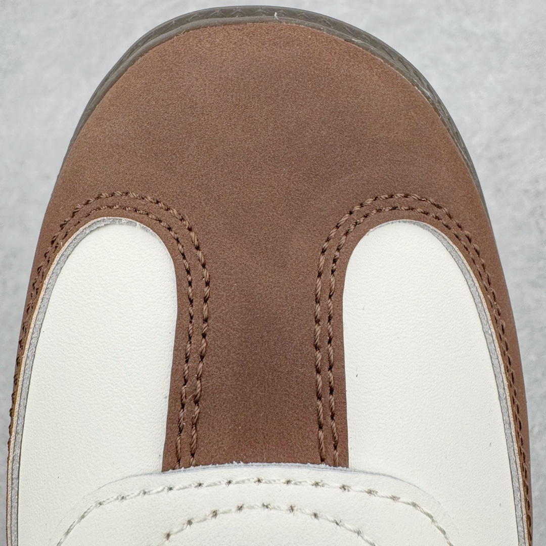 图片[10]-＃PB福利特价 AD Original Samba OG 复古经典轻便板鞋 白紫棕 ID8349 口碑大厂出品 品控大底版型不断改良更新 全套原纸板楦头开发 确保原汁原味 完美呈现版型 一比一鞋头弧度高度鞋身弧度 此版本只针对中端市场 皮料材质有所更替 其他数据细节工艺流程均保持一致 绝不口嗨 细节品控鞋型随意对比 正确烫金高频细节 原装纳米超迁皮料 独家私模橡胶大底 原盒原配 这款桑巴鞋展示了高质量的工艺 带有装饰的超锁缝制和无缝的手感 柔软、柔软的皮革造型和标志性的3条纹完成了精致的外观 正规合身鞋带 鞋面上有绒面鞋垫 橡胶鞋底 享受正畸套筒软感 自50年代首次亮相以来就一直在赢得粉丝的青睐 尺码：36 36.5 37.5 38 38.5 39 40 40.5 41 42 42.5 43 44 44.5 45 46-选品中心