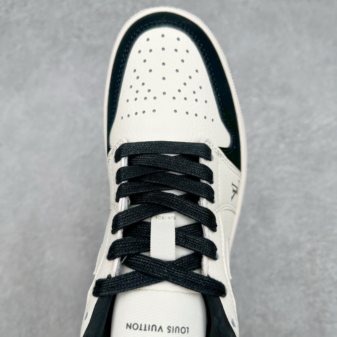 图片[4]-Air Jordan AJ1 Low 低帮系列定制配色 WG8850-006 原厂内置气垫魔块 A模大底 头层小牛皮 鞋舌AJ原厂专用牛津布+AJ专用反口珍珠布+原厂无杂质高弹内里海棉+特殊封边弹力鞋带 尺码：36 36.5 37.5 38 38.5 39 40 40.5 41 42 42.5 43 44 44.5 45 46-选品中心