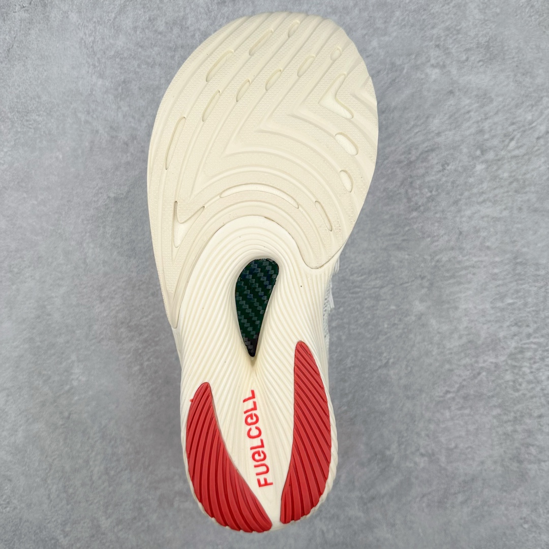 图片[9]-＃夏日福利 New Balance FuelCell RC Elite V2 新百伦NB系列超轻量化低帮休闲运动慢跑鞋 采用超轻透气3D针织网眼材料结构鞋面及打印Logo细节#中底嵌入FuelCell轻量化技术组合全掌碳纤维板 网面鞋面设计 运动清爽透气 赤足感受 撞色设计细节控的惊喜 精细看得见 FUEL CELL避震中底,通过将液态氮快速填充进泡棉的方式 打造出具有高弹、轻质、 持久的中底 尺码：36 37 37.5 38 38.5 39.5 40 40.5 41.5 42 42.5 43 44 45-选品中心