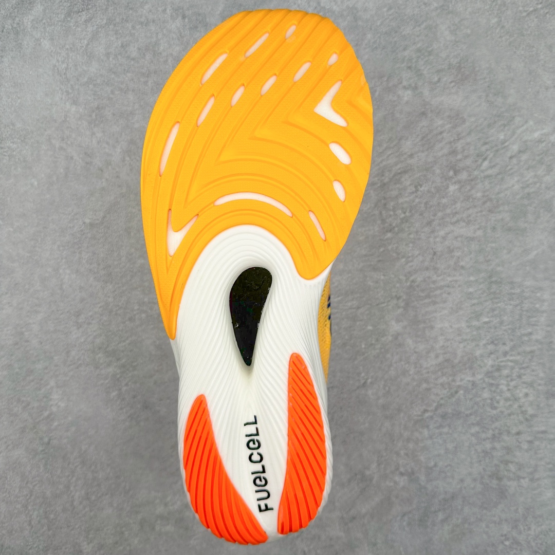 图片[9]-＃特价福利 New Balance FuelCell RC Elite V2 新百伦NB系列超轻量化低帮休闲运动慢跑鞋 采用超轻透气3D针织网眼材料结构鞋面及打印Logo细节#中底嵌入FuelCell轻量化技术组合全掌碳纤维板 网面鞋面设计 运动清爽透气 赤足感受 撞色设计细节控的惊喜 精细看得见 FUEL CELL避震中底,通过将液态氮快速填充进泡棉的方式 打造出具有高弹、轻质、 持久的中底 尺码对应库存‼️-选品中心