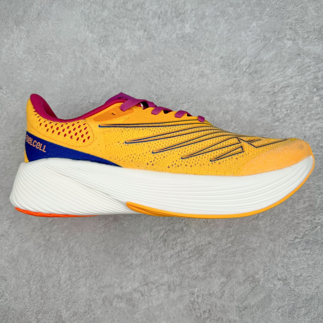 ＃特价福利 New Balance FuelCell RC Elite V2 新百伦NB系列超轻量化低帮休闲运动慢跑鞋 采用超轻透气3D针织网眼材料结构鞋面及打印Logo细节#中底嵌入FuelCell轻量化技术组合全掌碳纤维板 网面鞋面设计 运动清爽透气 赤足感受 撞色设计细节控的惊喜 精细看得见 FUEL CELL避震中底,通过将液态氮快速填充进泡棉的方式 打造出具有高弹、轻质、 持久的中底 尺码对应库存‼️-选品中心