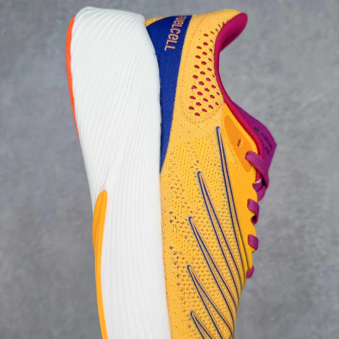 图片[6]-＃特价福利 New Balance FuelCell RC Elite V2 新百伦NB系列超轻量化低帮休闲运动慢跑鞋 采用超轻透气3D针织网眼材料结构鞋面及打印Logo细节#中底嵌入FuelCell轻量化技术组合全掌碳纤维板 网面鞋面设计 运动清爽透气 赤足感受 撞色设计细节控的惊喜 精细看得见 FUEL CELL避震中底,通过将液态氮快速填充进泡棉的方式 打造出具有高弹、轻质、 持久的中底 尺码对应库存‼️-选品中心