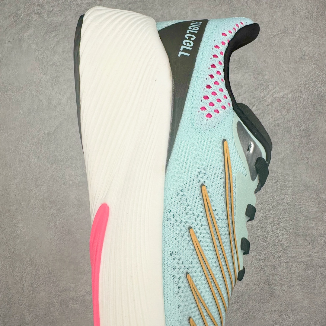 图片[6]-＃特价福利 New Balance FuelCell RC Elite V2 新百伦NB系列超轻量化低帮休闲运动慢跑鞋 采用超轻透气3D针织网眼材料结构鞋面及打印Logo细节#中底嵌入FuelCell轻量化技术组合全掌碳纤维板 网面鞋面设计 运动清爽透气 赤足感受 撞色设计细节控的惊喜 精细看得见 FUEL CELL避震中底,通过将液态氮快速填充进泡棉的方式 打造出具有高弹、轻质、 持久的中底 尺码对应库存‼️-选品中心
