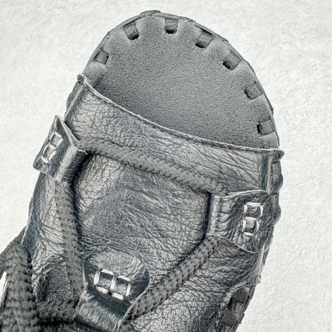 图片[12]-Prada普拉达2024最新春夏锯齿罗马超轻厚底橡胶凉鞋 复古时髦前卫鞋底搭配橡胶鞋面，让整双鞋轻便舒适 鲜艳色彩 满足不同风格时髦人士的多种选择 标志性金属三角标搭配古沙滩凉鞋造型 每一个设计元素都踩在时髦点上 尺码：38-44-选品中心