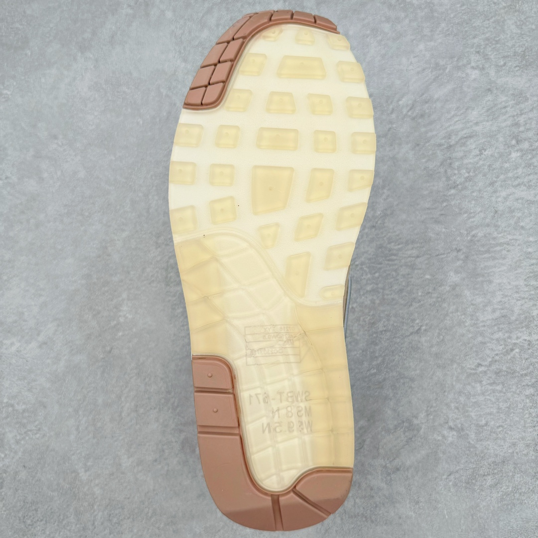 图片[9]-＃K版纯原 Division Street x Nike Air Max 1 初代复古气垫慢跑鞋 DS联名 HQ2640-200 以鞋圈知名度贼高的 Oregon Ducks 为设计主题 在经典的 Air Max 1 框架上 设计师直接在材质方面疯狂堆料 配合上多种多样的花纹 属于俄勒冈鸭的味道 简直快要从屏幕溢出来了 超高设计规格带来的 当然就是超高的辨识度 穿上街就是标准的视线减速带 尺码：36 36.5 37.5 38 38.5 39 40 40.5 41 42 42.5 43 44 44.5 45 46 47.5-选品中心