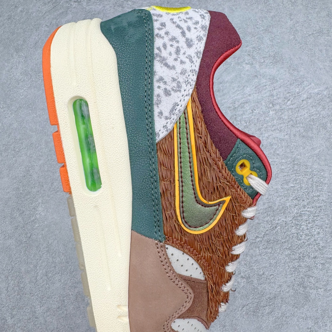 图片[6]-＃K版纯原 Division Street x Nike Air Max 1 初代复古气垫慢跑鞋 DS联名 HQ2639-100 以鞋圈知名度贼高的 Oregon Ducks 为设计主题 在经典的 Air Max 1 框架上 设计师直接在材质方面疯狂堆料 配合上多种多样的花纹 属于俄勒冈鸭的味道 简直快要从屏幕溢出来了 超高设计规格带来的 当然就是超高的辨识度 穿上街就是标准的视线减速带 尺码：36 36.5 37.5 38 38.5 39 40 40.5 41 42 42.5 43 44 44.5 45 46 47.5-选品中心