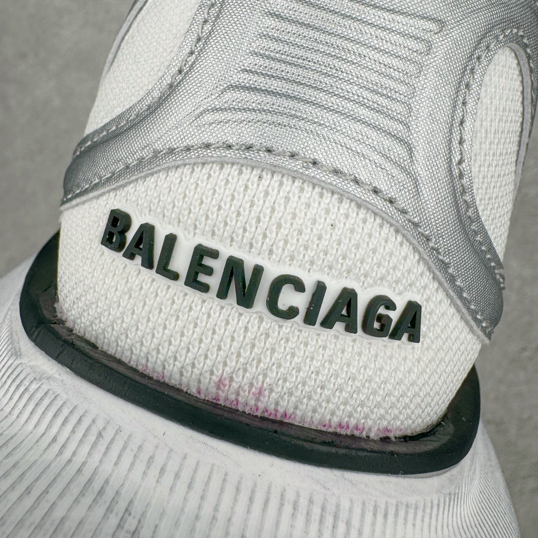 图片[14]-＃VG零售版 BALENCIAGA CIRCUIT 巴黎世家圆头系带LOGO印花低帮老爹鞋 全套原纸板楦头开发 最原汁原味的灵魂版型 全鞋荧光划线卡点 胶水把控整洁度追求极致完美 每一双都是工艺品 多重QC质检 超越公司货的品控标准 实实在在的免检产品 原盒原配 正确字体电绣 粗细、位置、大小正确 侧边TPU 透气孔匹配意产原版 正确分离大底 TPU软底 原版一致大底LOGO 立体感十足 原厂皮料水洗做旧 采购原厂网纱 偏大一码 尺码：35 36 37 38 39 40 41 42 43 44 45 46-选品中心