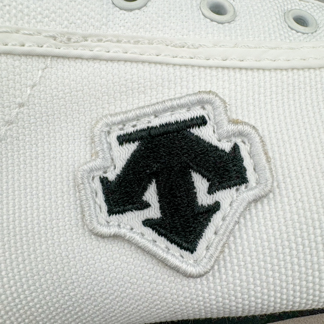 图片[10]-DESCENTE CHRON 迪桑特复古运动一脚蹬帆布鞋透气休闲鞋 轻松方便的一脚蹬设计 搭配轻质弹性鞋底 脚感舒适 简洁的帆布鞋面设计适用于多场景穿搭 尺码：36 36.5 37.5 38 38.5 39 40 40.5 41 42 42.5 43 44 44.5 45-选品中心