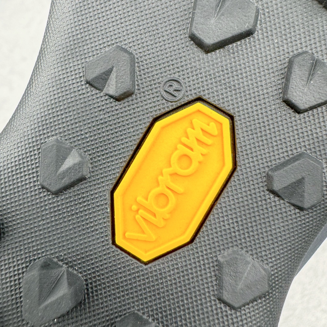 图片[13]-＃GD广顶 Arcteryx Norvan SL 始祖鸟系列长距离越野登山徒步户外防水多功能运动跑鞋 独家原底面配置 全套原厂生产指令 内外盒标包装纸鞋带配件均同步公司 公司一样的东西 放心开冲 外贸 零售 裸鞋 渠道货 随意操作 承诺半个月内开胶直接换新 尺码：39.5 40 40.5 41 42 42.5 43 44 44.5 45-选品中心