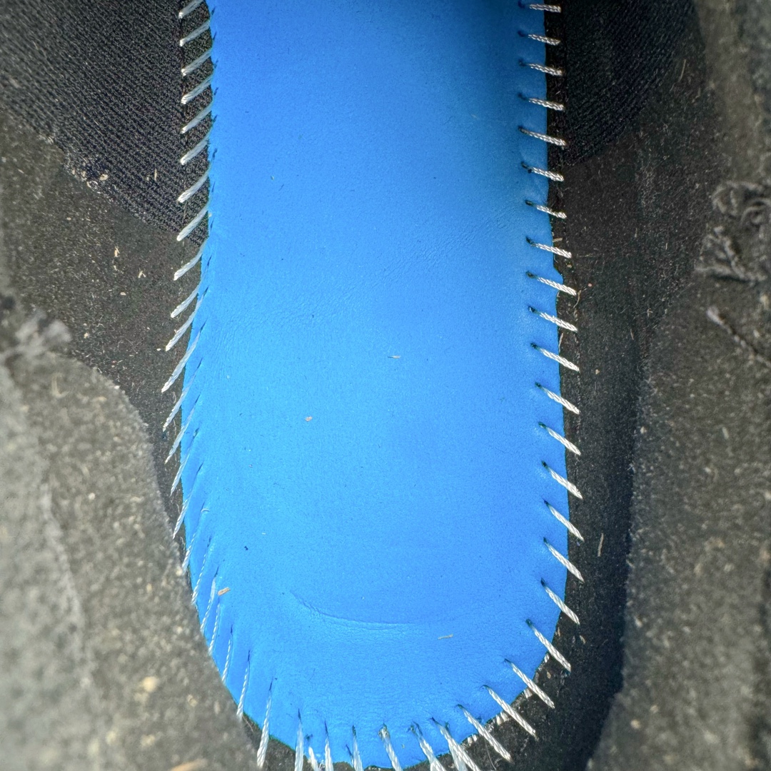 图片[23]-＃GD广顶 Arcteryx Arakys Approach 始祖鸟系列长距离越野登山徒步户外防水多功能运动跑鞋 独家原底面配置 全套原厂生产指令 内外盒标包装纸鞋带配件均同步公司 公司一样的东西 放心开冲 外贸 零售 裸鞋 渠道货 随意操作 承诺半个月内开胶直接换新 尺码：39.5 40 40.5 41 42 42.5 43 44 44.5 45-选品中心