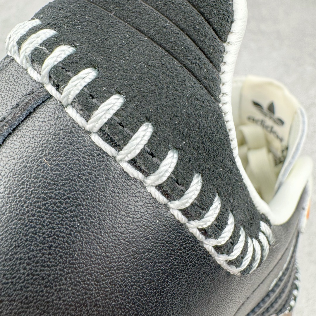 图片[14]-＃S2纯原 AD Original Samba OG 复古经典轻便板鞋 万圣节黑白 JI3932 原装头层牛皮加持 正确烫金高频细节 原装纳米超迁皮料 独家私模橡胶大底 原盒原配 正确黑色中底布 过宽过胶 这款桑巴鞋展示了高质量的工艺 带有装饰的超锁缝制和无缝的手感 柔软、柔软的皮革造型和标志性的3条纹完成了精致的外观 正规合身鞋带 鞋面上有绒面鞋垫 橡胶鞋底 享受正畸套筒软感 自50年代首次亮相以来就一直在赢得粉丝的青睐尺码：36 36.5 37.5 38 38.5 39 40 40.5 41 42 42.5 43 44 44.5 45-选品中心