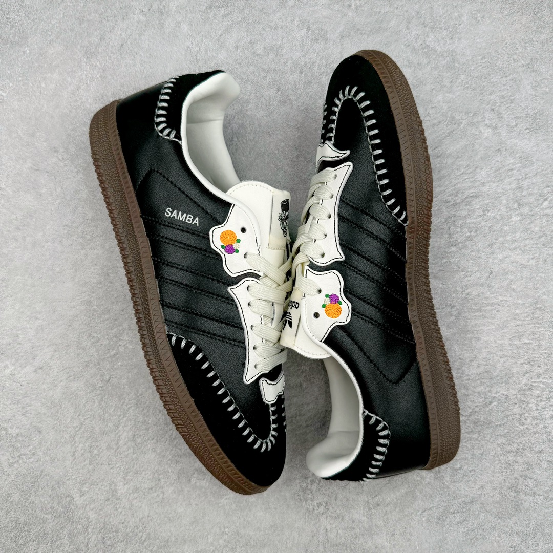 图片[3]-＃S2纯原 AD Original Samba OG 复古经典轻便板鞋 万圣节黑白 JI3932 原装头层牛皮加持 正确烫金高频细节 原装纳米超迁皮料 独家私模橡胶大底 原盒原配 正确黑色中底布 过宽过胶 这款桑巴鞋展示了高质量的工艺 带有装饰的超锁缝制和无缝的手感 柔软、柔软的皮革造型和标志性的3条纹完成了精致的外观 正规合身鞋带 鞋面上有绒面鞋垫 橡胶鞋底 享受正畸套筒软感 自50年代首次亮相以来就一直在赢得粉丝的青睐尺码：36 36.5 37.5 38 38.5 39 40 40.5 41 42 42.5 43 44 44.5 45-选品中心
