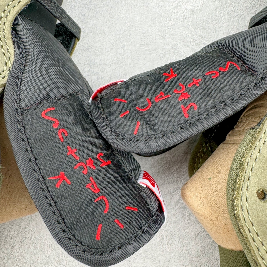 图片[16]-＃FK纯原 Travis Scott x Air Jordan AJ1 Low OG SP TS联名倒钩8.0低帮 白橄榄绿 DM7866-200 外贸高端零售特供批次 产品品控稳定性领先行业 各方面均可对飙L版 良心定价不杀猪 原厂全套原楦原纸板冲刀磨具开发 原厂皮料加持 原厂港宝加持定型后跟R度完美 同源原厂电绣 鬼脸飞翼针数密度立体效果一致 百分百一致原鞋 原厂拉帮工艺 针距密度一致 后跟弧度收口自然不对折 极致一眼正品既视感 进口玻璃冲刀皮料裁剪零毛边 全鞋电脑针车工艺 品控清洁度最高QC检验标准 免检产品 原厂订购鞋盒、鞋标、防尘纸、鞋撑、鞋带 追求极致的原厂味道 尺码：36 36.5 37.5 38 38.5 39 40 40.5 41 42 42.5 43 44 44.5 45 46 47.5 48.5-选品中心