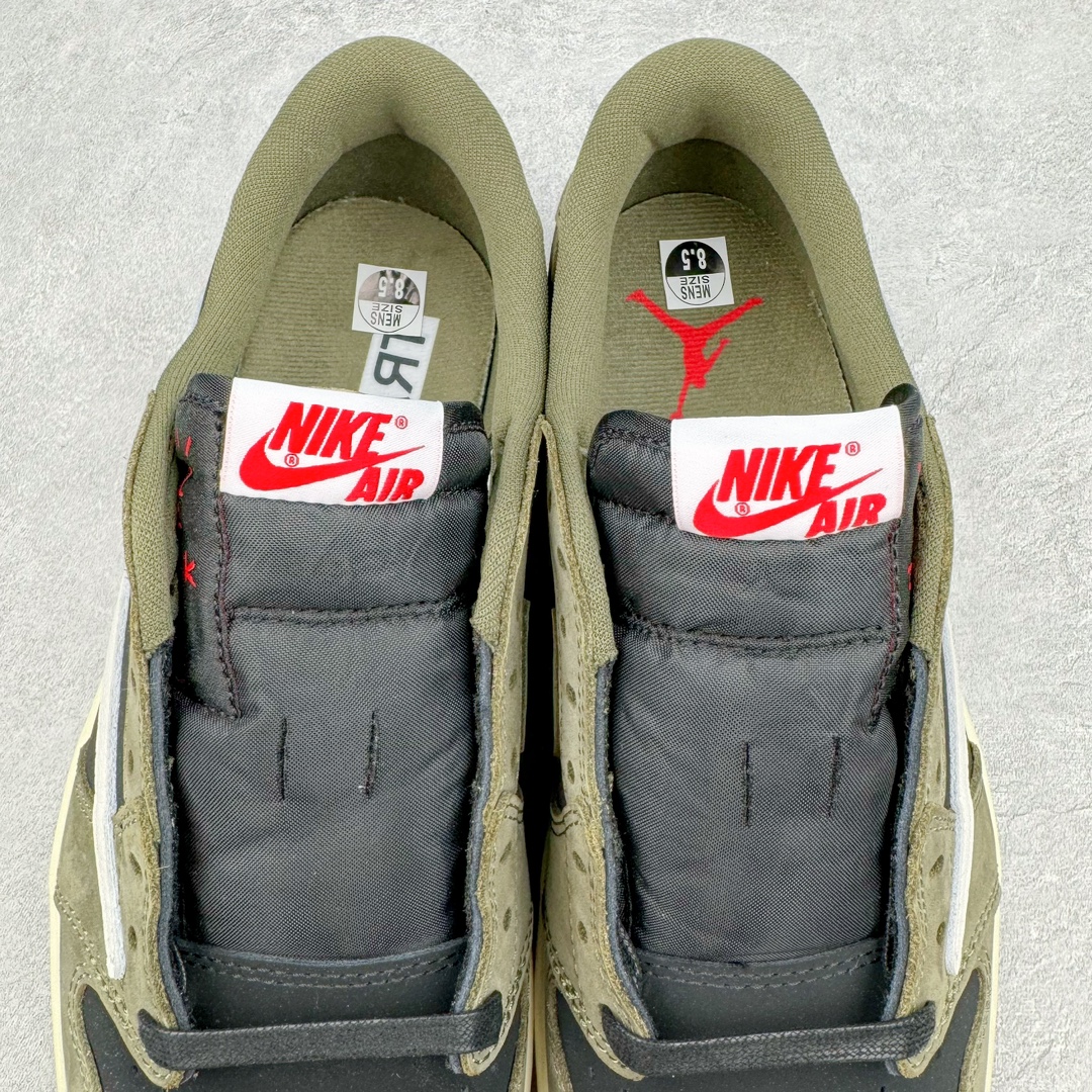 图片[9]-＃FK纯原 Travis Scott x Air Jordan AJ1 Low OG SP TS联名倒钩8.0低帮 白橄榄绿 DM7866-200 外贸高端零售特供批次 产品品控稳定性领先行业 各方面均可对飙L版 良心定价不杀猪 原厂全套原楦原纸板冲刀磨具开发 原厂皮料加持 原厂港宝加持定型后跟R度完美 同源原厂电绣 鬼脸飞翼针数密度立体效果一致 百分百一致原鞋 原厂拉帮工艺 针距密度一致 后跟弧度收口自然不对折 极致一眼正品既视感 进口玻璃冲刀皮料裁剪零毛边 全鞋电脑针车工艺 品控清洁度最高QC检验标准 免检产品 原厂订购鞋盒、鞋标、防尘纸、鞋撑、鞋带 追求极致的原厂味道 尺码：36 36.5 37.5 38 38.5 39 40 40.5 41 42 42.5 43 44 44.5 45 46 47.5 48.5-选品中心