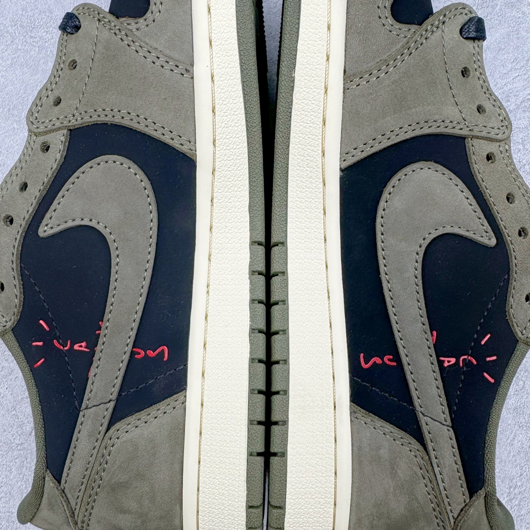 图片[12]-＃FK纯原 Travis Scott x Air Jordan AJ1 Low OG SP TS联名倒钩8.0低帮 白橄榄绿 DM7866-200 外贸高端零售特供批次 产品品控稳定性领先行业 各方面均可对飙L版 良心定价不杀猪 原厂全套原楦原纸板冲刀磨具开发 原厂皮料加持 原厂港宝加持定型后跟R度完美 同源原厂电绣 鬼脸飞翼针数密度立体效果一致 百分百一致原鞋 原厂拉帮工艺 针距密度一致 后跟弧度收口自然不对折 极致一眼正品既视感 进口玻璃冲刀皮料裁剪零毛边 全鞋电脑针车工艺 品控清洁度最高QC检验标准 免检产品 原厂订购鞋盒、鞋标、防尘纸、鞋撑、鞋带 追求极致的原厂味道 尺码：36 36.5 37.5 38 38.5 39 40 40.5 41 42 42.5 43 44 44.5 45 46 47.5 48.5-选品中心