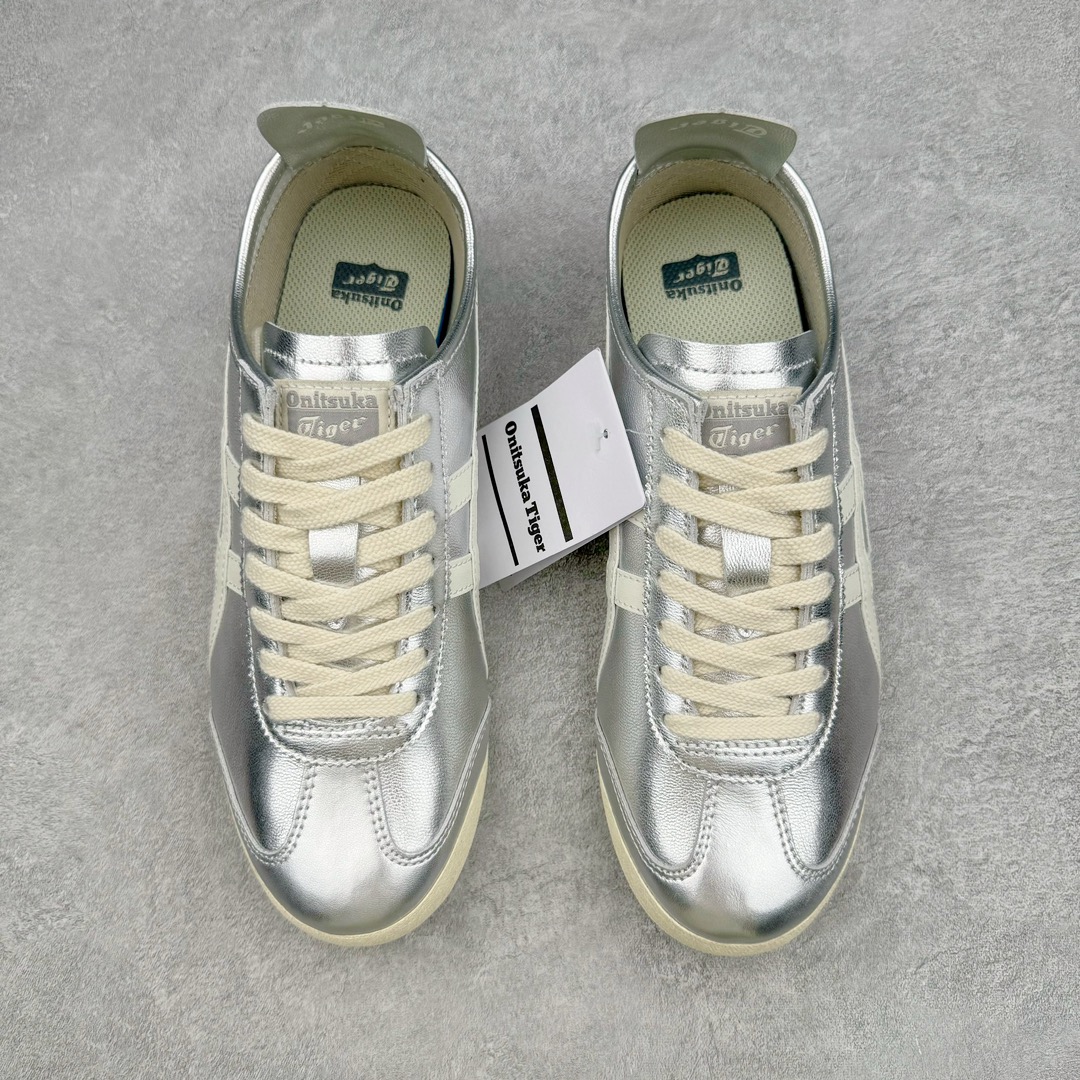 图片[2]-＃HK纯原 Asics Onitsuka Tiger MEXICO 66 亚瑟士鬼冢虎复古经典板鞋 市场最强版本 头层小羊皮加持 海外订单工厂出品 超成熟稳定的做工品控 原装全套纸板楦头开发 原汁原味 完美呈现版型 私模正确鞋底咬花纹路 一比一鞋头弧度高度鞋身弧度 绝不口嗨 细节品控鞋型随意秒杀市面 原档咬花纹路私模大底 一个单元有六个三角形 总体形拼接呈现花瓣状 官方四联吊牌 原装Ortholite轻量化鞋垫 原盒原配 质保卡 说明书 钢印防尘纸 纸板中底带钢印 乳胶组合鞋垫 支持全方位的对比专柜 产品从款式颜色造型上体现出追求舒适和细节的完美 鞋类更是推崇手工制作的严谨与完美 融舒适性与可穿性的设计风格 注重细节的完美和别致魅力 既保持稳重 又不失轻松的时尚感 尺码：36 37 37.5 38 39 39.5 40 40.5 41.5 42 42.5 43.5 44 45 46-选品中心