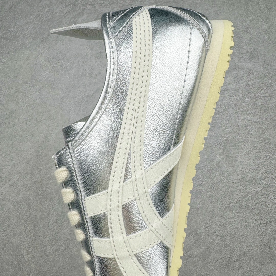 图片[7]-＃HK纯原 Asics Onitsuka Tiger MEXICO 66 亚瑟士鬼冢虎复古经典板鞋 市场最强版本 头层小羊皮加持 海外订单工厂出品 超成熟稳定的做工品控 原装全套纸板楦头开发 原汁原味 完美呈现版型 私模正确鞋底咬花纹路 一比一鞋头弧度高度鞋身弧度 绝不口嗨 细节品控鞋型随意秒杀市面 原档咬花纹路私模大底 一个单元有六个三角形 总体形拼接呈现花瓣状 官方四联吊牌 原装Ortholite轻量化鞋垫 原盒原配 质保卡 说明书 钢印防尘纸 纸板中底带钢印 乳胶组合鞋垫 支持全方位的对比专柜 产品从款式颜色造型上体现出追求舒适和细节的完美 鞋类更是推崇手工制作的严谨与完美 融舒适性与可穿性的设计风格 注重细节的完美和别致魅力 既保持稳重 又不失轻松的时尚感 尺码：36 37 37.5 38 39 39.5 40 40.5 41.5 42 42.5 43.5 44 45 46-选品中心