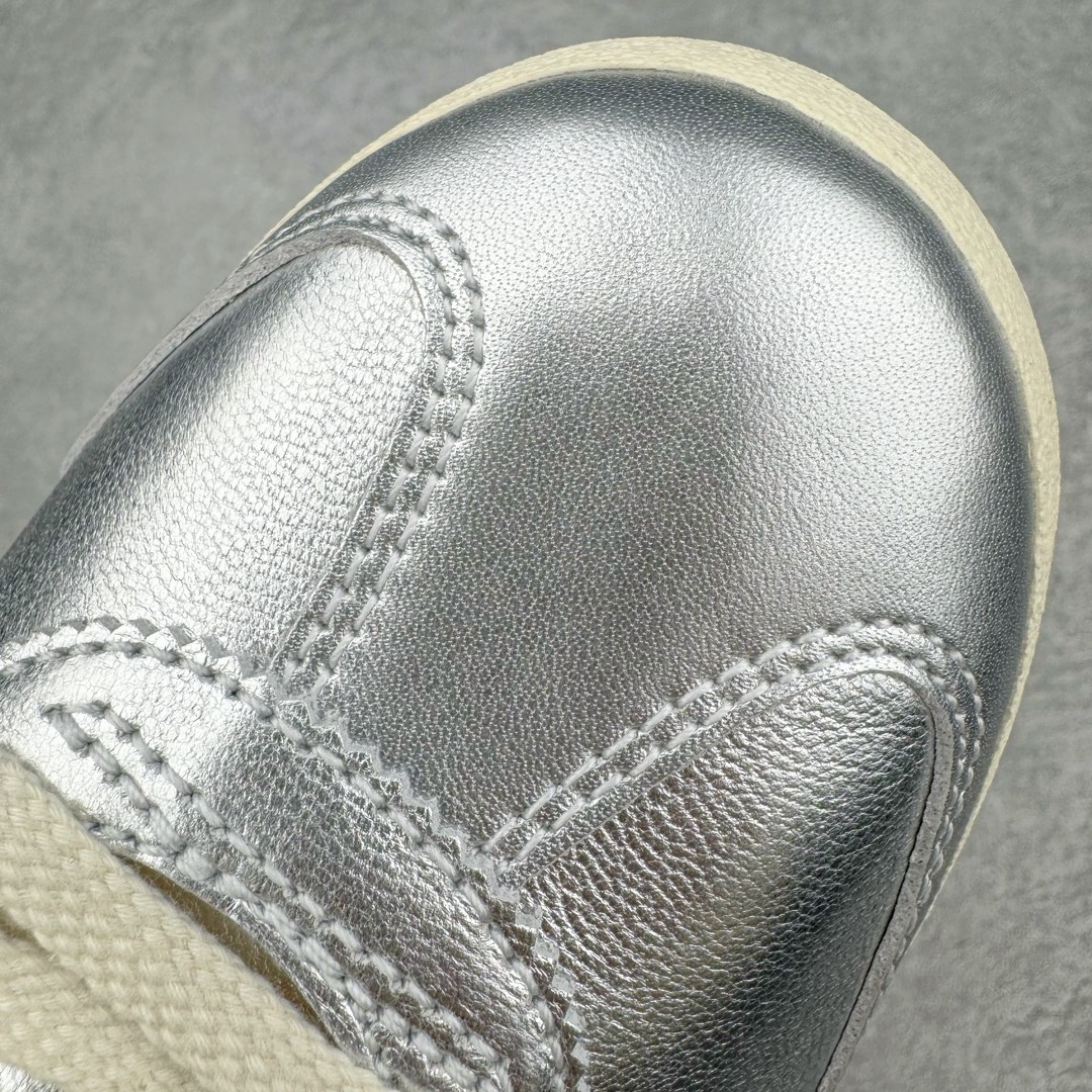 图片[17]-＃HK纯原 Asics Onitsuka Tiger MEXICO 66 亚瑟士鬼冢虎复古经典板鞋 市场最强版本 头层小羊皮加持 海外订单工厂出品 超成熟稳定的做工品控 原装全套纸板楦头开发 原汁原味 完美呈现版型 私模正确鞋底咬花纹路 一比一鞋头弧度高度鞋身弧度 绝不口嗨 细节品控鞋型随意秒杀市面 原档咬花纹路私模大底 一个单元有六个三角形 总体形拼接呈现花瓣状 官方四联吊牌 原装Ortholite轻量化鞋垫 原盒原配 质保卡 说明书 钢印防尘纸 纸板中底带钢印 乳胶组合鞋垫 支持全方位的对比专柜 产品从款式颜色造型上体现出追求舒适和细节的完美 鞋类更是推崇手工制作的严谨与完美 融舒适性与可穿性的设计风格 注重细节的完美和别致魅力 既保持稳重 又不失轻松的时尚感 尺码：36 37 37.5 38 39 39.5 40 40.5 41.5 42 42.5 43.5 44 45 46-选品中心