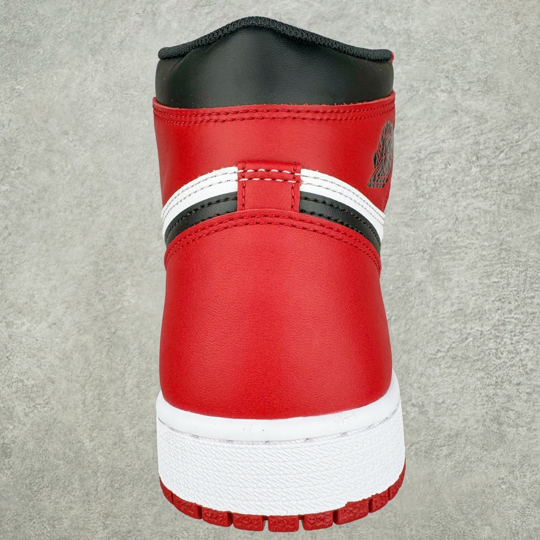 图片[8]-＃Ljr特供 Air Jordan AJ1 Retro High 高帮芝加哥白红 555088-101 全新改良批次 圈内最强倒钩系列 恪守真诚 承诺混一赔十 高端零售裸鞋圈特供批次 SZ原厂全套原楦原纸板冲刀磨具开发 原厂皮料加持 原厂港宝加持定型后跟R度完美 同源原厂电绣 飞翼针数密度立体效果一致 百分百一致原鞋 原厂拉帮工艺 针距密度一致 后跟弧度收口自然不对折 极致一眼正品既视感 进口玻璃冲刀皮料裁剪零毛边 全鞋电脑针车工艺 品控清洁度最高QC检验标准 免检产品 原厂订购鞋盒、鞋标、防尘纸、鞋撑、鞋带 追求极致的原厂味道 尺码：40.5 41 42 42.5 43 44 44.5 45 46 47.5 48.5-选品中心