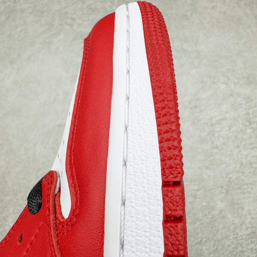 图片[21]-＃Ljr特供 Air Jordan AJ1 Retro High 高帮芝加哥白红 555088-101 全新改良批次 圈内最强倒钩系列 恪守真诚 承诺混一赔十 高端零售裸鞋圈特供批次 SZ原厂全套原楦原纸板冲刀磨具开发 原厂皮料加持 原厂港宝加持定型后跟R度完美 同源原厂电绣 飞翼针数密度立体效果一致 百分百一致原鞋 原厂拉帮工艺 针距密度一致 后跟弧度收口自然不对折 极致一眼正品既视感 进口玻璃冲刀皮料裁剪零毛边 全鞋电脑针车工艺 品控清洁度最高QC检验标准 免检产品 原厂订购鞋盒、鞋标、防尘纸、鞋撑、鞋带 追求极致的原厂味道 尺码：40.5 41 42 42.5 43 44 44.5 45 46 47.5 48.5-选品中心