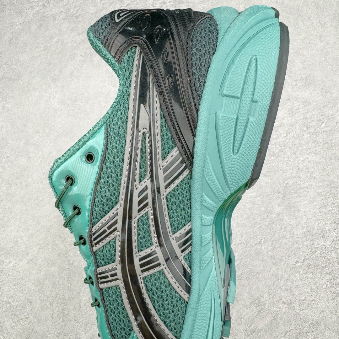 图片[7]-＃FA ASICS GEL-KAYANO 14 亚瑟士K14系列户外复古潮流百搭织物合成革缓震休闲跑步鞋 原装纸板楦头开发 独家私模五层组合大底 原厂定制缓震硅胶加持 原盒原配 官方四联吊牌 原装Ortholite轻量化鞋垫 设计师 Hidenori Yamashita 以「Flash」一词为灵感 创造出未来感金属色鞋面 改造升级内在性能 由内而外全面革新 为 GEL-KAYANO 家族传承及经典跑鞋文化的延续 创下里程碑式作品 K14跑鞋重新诠释了复古的跑步形状 并以其 2000 年代后期的美学理念重新铺装 银色与蓝色的鞋面极为高档 网面铺陈与鞋面、鞋头多处细节位增添了透气性 鞋后跟部中底上以及多密度耐磨鞋底增加了 GEL 缓震胶 提供高抗冲击性、缓冲性、可保护脚部免受地面冲击的影响 穿着舒适性十足 尺码：35.5 36 37 37.5 38 39 39.5 40.5 41.5 42 42.5 43.5 44 45-选品中心