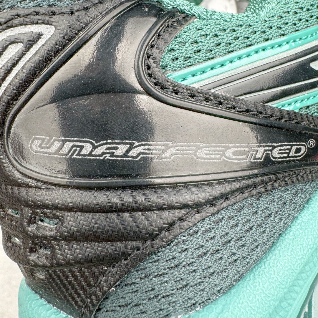 图片[16]-＃FA ASICS GEL-KAYANO 14 亚瑟士K14系列户外复古潮流百搭织物合成革缓震休闲跑步鞋 原装纸板楦头开发 独家私模五层组合大底 原厂定制缓震硅胶加持 原盒原配 官方四联吊牌 原装Ortholite轻量化鞋垫 设计师 Hidenori Yamashita 以「Flash」一词为灵感 创造出未来感金属色鞋面 改造升级内在性能 由内而外全面革新 为 GEL-KAYANO 家族传承及经典跑鞋文化的延续 创下里程碑式作品 K14跑鞋重新诠释了复古的跑步形状 并以其 2000 年代后期的美学理念重新铺装 银色与蓝色的鞋面极为高档 网面铺陈与鞋面、鞋头多处细节位增添了透气性 鞋后跟部中底上以及多密度耐磨鞋底增加了 GEL 缓震胶 提供高抗冲击性、缓冲性、可保护脚部免受地面冲击的影响 穿着舒适性十足 尺码：35.5 36 37 37.5 38 39 39.5 40.5 41.5 42 42.5 43.5 44 45-选品中心