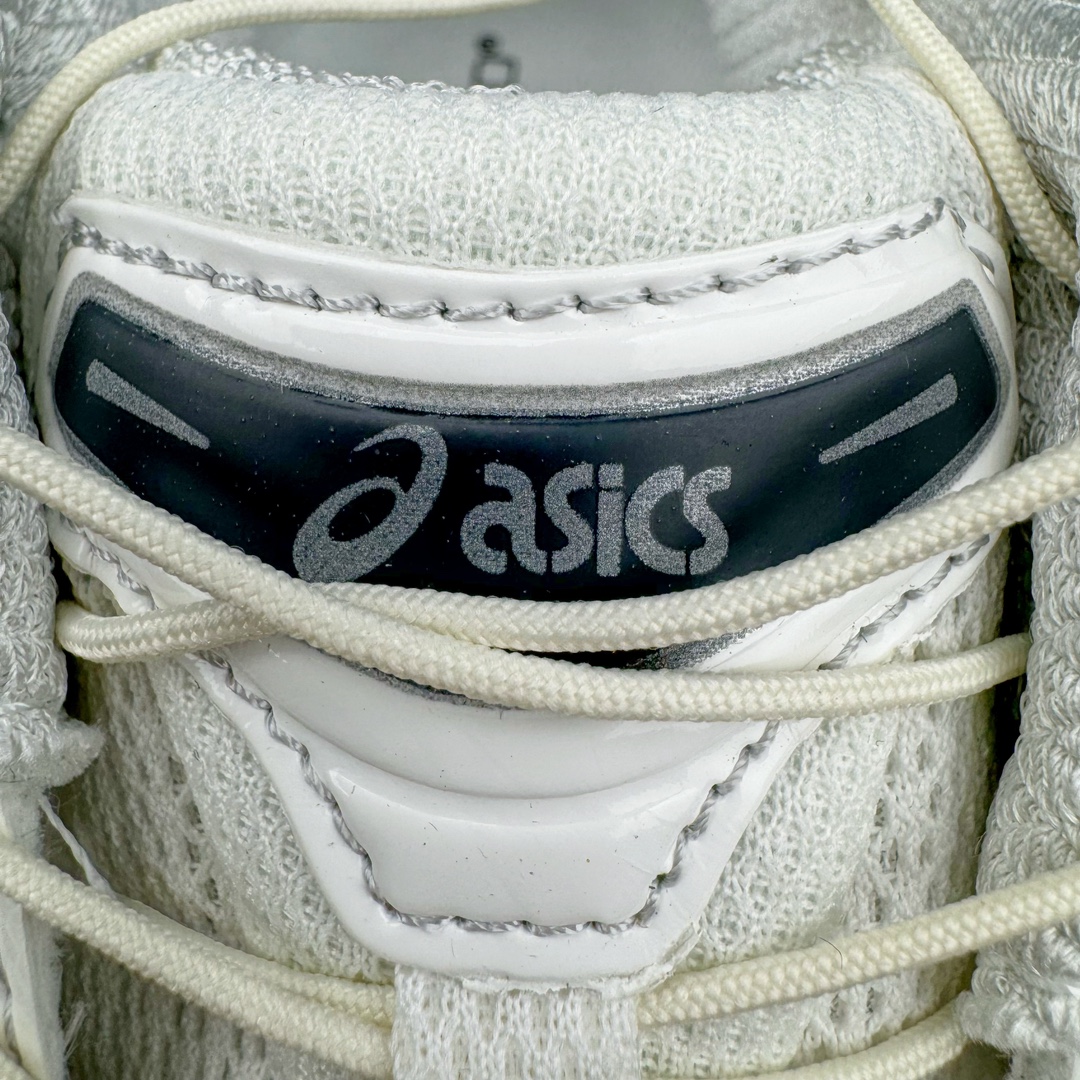 图片[12]-＃FA ASICS GEL-KAYANO 14 亚瑟士K14系列户外复古潮流百搭织物合成革缓震休闲跑步鞋 原装纸板楦头开发 独家私模五层组合大底 原厂定制缓震硅胶加持 原盒原配 官方四联吊牌 原装Ortholite轻量化鞋垫 设计师 Hidenori Yamashita 以「Flash」一词为灵感 创造出未来感金属色鞋面 改造升级内在性能 由内而外全面革新 为 GEL-KAYANO 家族传承及经典跑鞋文化的延续 创下里程碑式作品 K14跑鞋重新诠释了复古的跑步形状 并以其 2000 年代后期的美学理念重新铺装 银色与蓝色的鞋面极为高档 网面铺陈与鞋面、鞋头多处细节位增添了透气性 鞋后跟部中底上以及多密度耐磨鞋底增加了 GEL 缓震胶 提供高抗冲击性、缓冲性、可保护脚部免受地面冲击的影响 穿着舒适性十足 尺码：35.5 36 37 37.5 38 39 39.5 40.5 41.5 42 42.5 43.5 44 45-选品中心