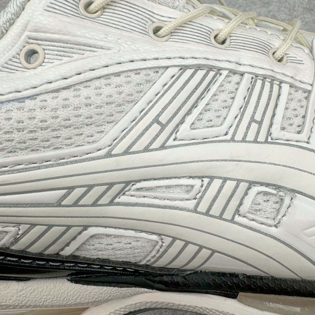 图片[13]-＃FA ASICS GEL-KAYANO 14 亚瑟士K14系列户外复古潮流百搭织物合成革缓震休闲跑步鞋 原装纸板楦头开发 独家私模五层组合大底 原厂定制缓震硅胶加持 原盒原配 官方四联吊牌 原装Ortholite轻量化鞋垫 设计师 Hidenori Yamashita 以「Flash」一词为灵感 创造出未来感金属色鞋面 改造升级内在性能 由内而外全面革新 为 GEL-KAYANO 家族传承及经典跑鞋文化的延续 创下里程碑式作品 K14跑鞋重新诠释了复古的跑步形状 并以其 2000 年代后期的美学理念重新铺装 银色与蓝色的鞋面极为高档 网面铺陈与鞋面、鞋头多处细节位增添了透气性 鞋后跟部中底上以及多密度耐磨鞋底增加了 GEL 缓震胶 提供高抗冲击性、缓冲性、可保护脚部免受地面冲击的影响 穿着舒适性十足 尺码：35.5 36 37 37.5 38 39 39.5 40.5 41.5 42 42.5 43.5 44 45-选品中心