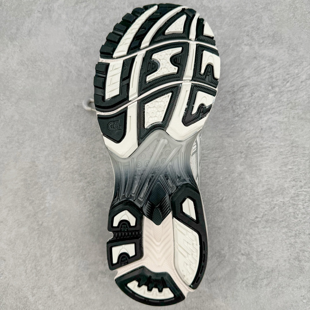 图片[9]-＃FA ASICS GEL-KAYANO 14 亚瑟士K14系列户外复古潮流百搭织物合成革缓震休闲跑步鞋 原装纸板楦头开发 独家私模五层组合大底 原厂定制缓震硅胶加持 原盒原配 官方四联吊牌 原装Ortholite轻量化鞋垫 设计师 Hidenori Yamashita 以「Flash」一词为灵感 创造出未来感金属色鞋面 改造升级内在性能 由内而外全面革新 为 GEL-KAYANO 家族传承及经典跑鞋文化的延续 创下里程碑式作品 K14跑鞋重新诠释了复古的跑步形状 并以其 2000 年代后期的美学理念重新铺装 银色与蓝色的鞋面极为高档 网面铺陈与鞋面、鞋头多处细节位增添了透气性 鞋后跟部中底上以及多密度耐磨鞋底增加了 GEL 缓震胶 提供高抗冲击性、缓冲性、可保护脚部免受地面冲击的影响 穿着舒适性十足 尺码：35.5 36 37 37.5 38 39 39.5 40.5 41.5 42 42.5 43.5 44 45-选品中心