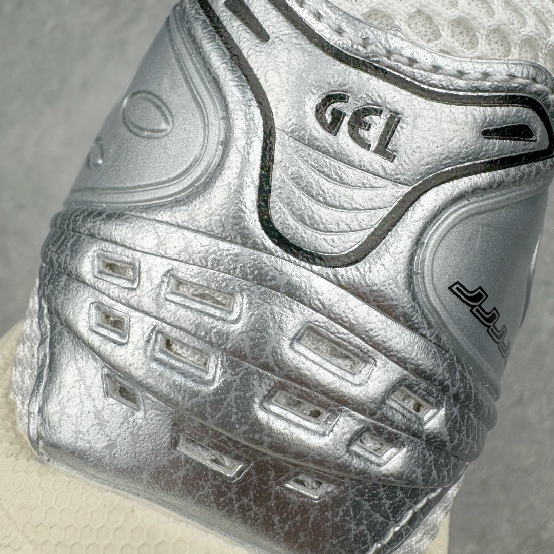 图片[18]-＃FA jjjjound x ASICS GEL-KAYANO 14 亚瑟士K14 4J联名户外复古潮流百搭织物合成革缓震休闲跑步鞋 原装纸板楦头开发 独家私模五层组合大底 原厂定制缓震硅胶加持 原盒原配 官方四联吊牌 原装Ortholite轻量化鞋垫 设计师 Hidenori Yamashita 以「Flash」一词为灵感 创造出未来感金属色鞋面 改造升级内在性能 由内而外全面革新 为 GEL-KAYANO 家族传承及经典跑鞋文化的延续 创下里程碑式作品 K14跑鞋重新诠释了复古的跑步形状 并以其 2000 年代后期的美学理念重新铺装 银色与蓝色的鞋面极为高档 网面铺陈与鞋面、鞋头多处细节位增添了透气性 鞋后跟部中底上以及多密度耐磨鞋底增加了 GEL 缓震胶 提供高抗冲击性、缓冲性、可保护脚部免受地面冲击的影响 穿着舒适性十足 尺码：35.5 36 37 37.5 38 39 39.5 40.5 41.5 42 42.5 43.5 44 45-选品中心