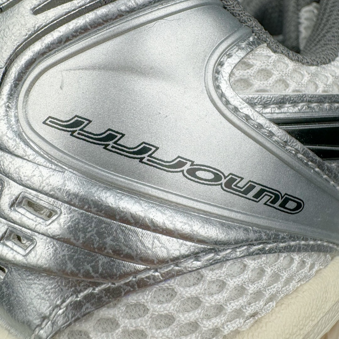 图片[19]-＃FA jjjjound x ASICS GEL-KAYANO 14 亚瑟士K14 4J联名户外复古潮流百搭织物合成革缓震休闲跑步鞋 原装纸板楦头开发 独家私模五层组合大底 原厂定制缓震硅胶加持 原盒原配 官方四联吊牌 原装Ortholite轻量化鞋垫 设计师 Hidenori Yamashita 以「Flash」一词为灵感 创造出未来感金属色鞋面 改造升级内在性能 由内而外全面革新 为 GEL-KAYANO 家族传承及经典跑鞋文化的延续 创下里程碑式作品 K14跑鞋重新诠释了复古的跑步形状 并以其 2000 年代后期的美学理念重新铺装 银色与蓝色的鞋面极为高档 网面铺陈与鞋面、鞋头多处细节位增添了透气性 鞋后跟部中底上以及多密度耐磨鞋底增加了 GEL 缓震胶 提供高抗冲击性、缓冲性、可保护脚部免受地面冲击的影响 穿着舒适性十足 尺码：35.5 36 37 37.5 38 39 39.5 40.5 41.5 42 42.5 43.5 44 45-选品中心