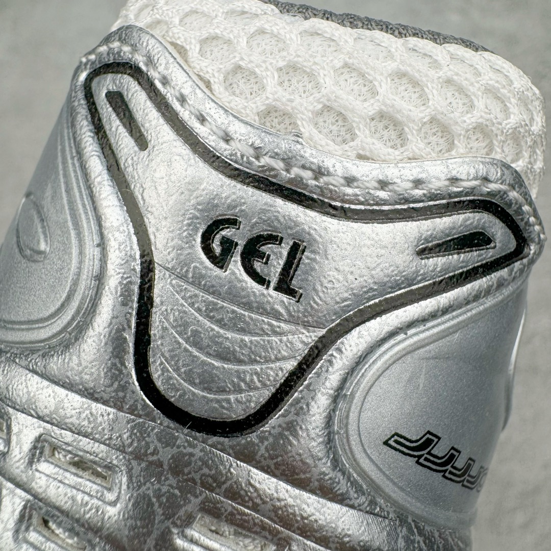 图片[13]-＃FA jjjjound x ASICS GEL-KAYANO 14 亚瑟士K14 4J联名户外复古潮流百搭织物合成革缓震休闲跑步鞋 原装纸板楦头开发 独家私模五层组合大底 原厂定制缓震硅胶加持 原盒原配 官方四联吊牌 原装Ortholite轻量化鞋垫 设计师 Hidenori Yamashita 以「Flash」一词为灵感 创造出未来感金属色鞋面 改造升级内在性能 由内而外全面革新 为 GEL-KAYANO 家族传承及经典跑鞋文化的延续 创下里程碑式作品 K14跑鞋重新诠释了复古的跑步形状 并以其 2000 年代后期的美学理念重新铺装 银色与蓝色的鞋面极为高档 网面铺陈与鞋面、鞋头多处细节位增添了透气性 鞋后跟部中底上以及多密度耐磨鞋底增加了 GEL 缓震胶 提供高抗冲击性、缓冲性、可保护脚部免受地面冲击的影响 穿着舒适性十足 尺码：35.5 36 37 37.5 38 39 39.5 40.5 41.5 42 42.5 43.5 44 45-选品中心