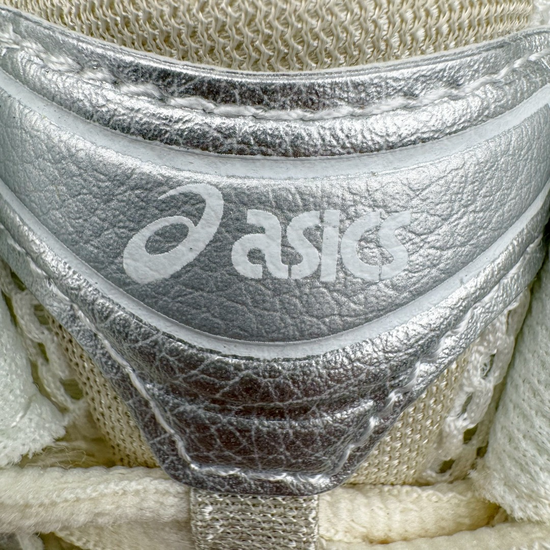 图片[12]-＃FA jjjjound x ASICS GEL-KAYANO 14 亚瑟士K14 4J联名户外复古潮流百搭织物合成革缓震休闲跑步鞋 原装纸板楦头开发 独家私模五层组合大底 原厂定制缓震硅胶加持 原盒原配 官方四联吊牌 原装Ortholite轻量化鞋垫 设计师 Hidenori Yamashita 以「Flash」一词为灵感 创造出未来感金属色鞋面 改造升级内在性能 由内而外全面革新 为 GEL-KAYANO 家族传承及经典跑鞋文化的延续 创下里程碑式作品 K14跑鞋重新诠释了复古的跑步形状 并以其 2000 年代后期的美学理念重新铺装 银色与蓝色的鞋面极为高档 网面铺陈与鞋面、鞋头多处细节位增添了透气性 鞋后跟部中底上以及多密度耐磨鞋底增加了 GEL 缓震胶 提供高抗冲击性、缓冲性、可保护脚部免受地面冲击的影响 穿着舒适性十足 尺码：35.5 36 37 37.5 38 39 39.5 40.5 41.5 42 42.5 43.5 44 45-选品中心