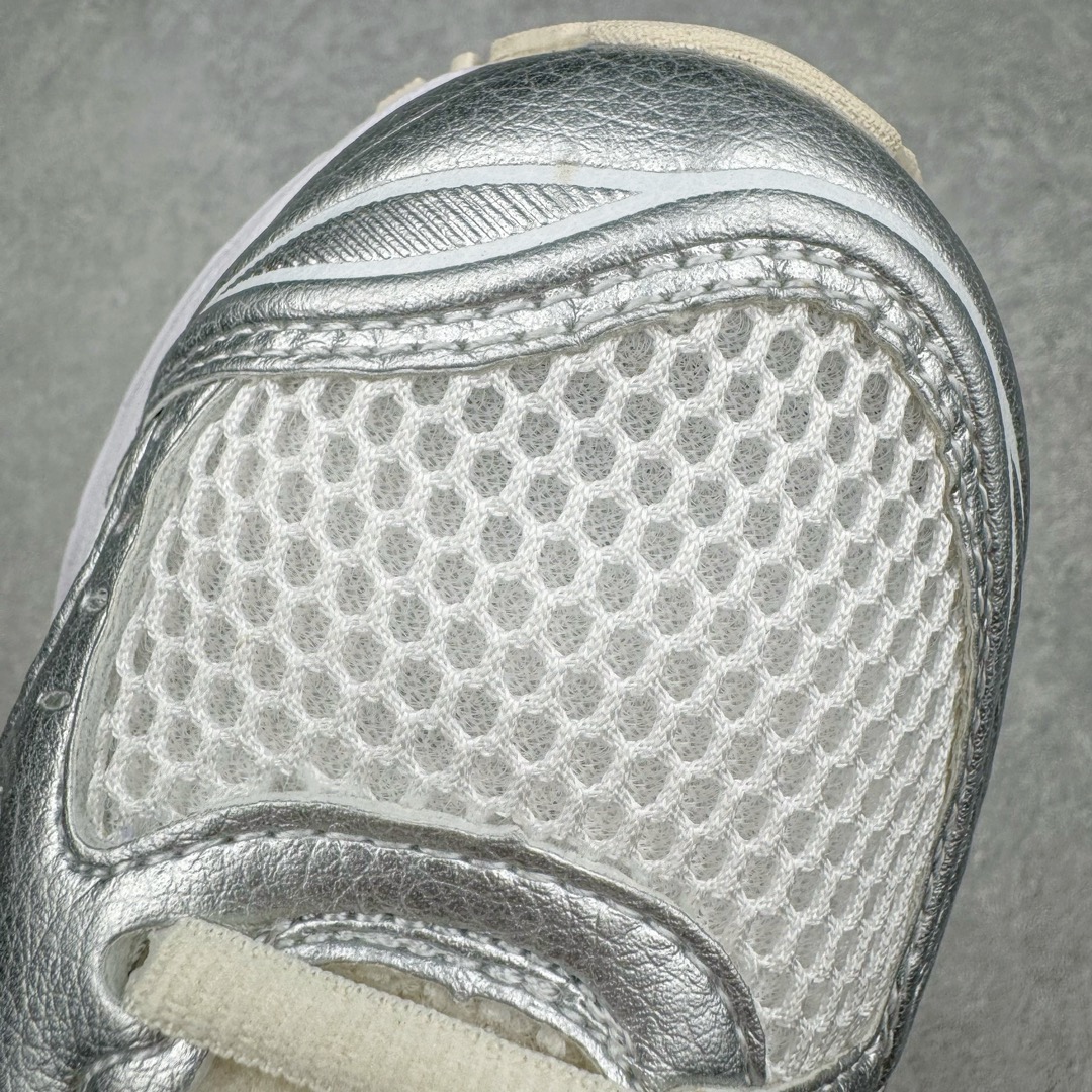 图片[17]-＃FA jjjjound x ASICS GEL-KAYANO 14 亚瑟士K14 4J联名户外复古潮流百搭织物合成革缓震休闲跑步鞋 原装纸板楦头开发 独家私模五层组合大底 原厂定制缓震硅胶加持 原盒原配 官方四联吊牌 原装Ortholite轻量化鞋垫 设计师 Hidenori Yamashita 以「Flash」一词为灵感 创造出未来感金属色鞋面 改造升级内在性能 由内而外全面革新 为 GEL-KAYANO 家族传承及经典跑鞋文化的延续 创下里程碑式作品 K14跑鞋重新诠释了复古的跑步形状 并以其 2000 年代后期的美学理念重新铺装 银色与蓝色的鞋面极为高档 网面铺陈与鞋面、鞋头多处细节位增添了透气性 鞋后跟部中底上以及多密度耐磨鞋底增加了 GEL 缓震胶 提供高抗冲击性、缓冲性、可保护脚部免受地面冲击的影响 穿着舒适性十足 尺码：35.5 36 37 37.5 38 39 39.5 40.5 41.5 42 42.5 43.5 44 45-选品中心