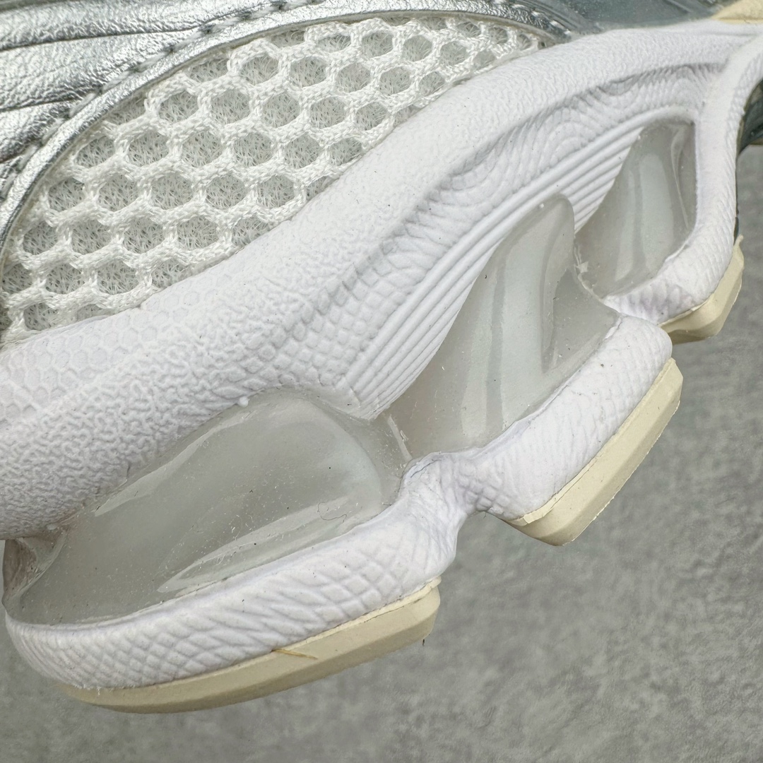 图片[15]-＃FA jjjjound x ASICS GEL-KAYANO 14 亚瑟士K14 4J联名户外复古潮流百搭织物合成革缓震休闲跑步鞋 原装纸板楦头开发 独家私模五层组合大底 原厂定制缓震硅胶加持 原盒原配 官方四联吊牌 原装Ortholite轻量化鞋垫 设计师 Hidenori Yamashita 以「Flash」一词为灵感 创造出未来感金属色鞋面 改造升级内在性能 由内而外全面革新 为 GEL-KAYANO 家族传承及经典跑鞋文化的延续 创下里程碑式作品 K14跑鞋重新诠释了复古的跑步形状 并以其 2000 年代后期的美学理念重新铺装 银色与蓝色的鞋面极为高档 网面铺陈与鞋面、鞋头多处细节位增添了透气性 鞋后跟部中底上以及多密度耐磨鞋底增加了 GEL 缓震胶 提供高抗冲击性、缓冲性、可保护脚部免受地面冲击的影响 穿着舒适性十足 尺码：35.5 36 37 37.5 38 39 39.5 40.5 41.5 42 42.5 43.5 44 45-选品中心