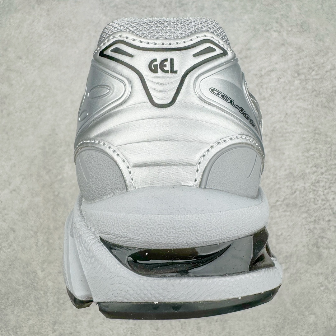 图片[8]-＃FA ASICS GEL-KAYANO 14 亚瑟士K14系列户外复古潮流百搭织物合成革缓震休闲跑步鞋 原装纸板楦头开发 独家私模五层组合大底 原厂定制缓震硅胶加持 原盒原配 官方四联吊牌 原装Ortholite轻量化鞋垫 设计师 Hidenori Yamashita 以「Flash」一词为灵感 创造出未来感金属色鞋面 改造升级内在性能 由内而外全面革新 为 GEL-KAYANO 家族传承及经典跑鞋文化的延续 创下里程碑式作品 K14跑鞋重新诠释了复古的跑步形状 并以其 2000 年代后期的美学理念重新铺装 银色与蓝色的鞋面极为高档 网面铺陈与鞋面、鞋头多处细节位增添了透气性 鞋后跟部中底上以及多密度耐磨鞋底增加了 GEL 缓震胶 提供高抗冲击性、缓冲性、可保护脚部免受地面冲击的影响 穿着舒适性十足 尺码：35.5 36 37 37.5 38 39 39.5 40.5 41.5 42 42.5 43.5 44 45-选品中心