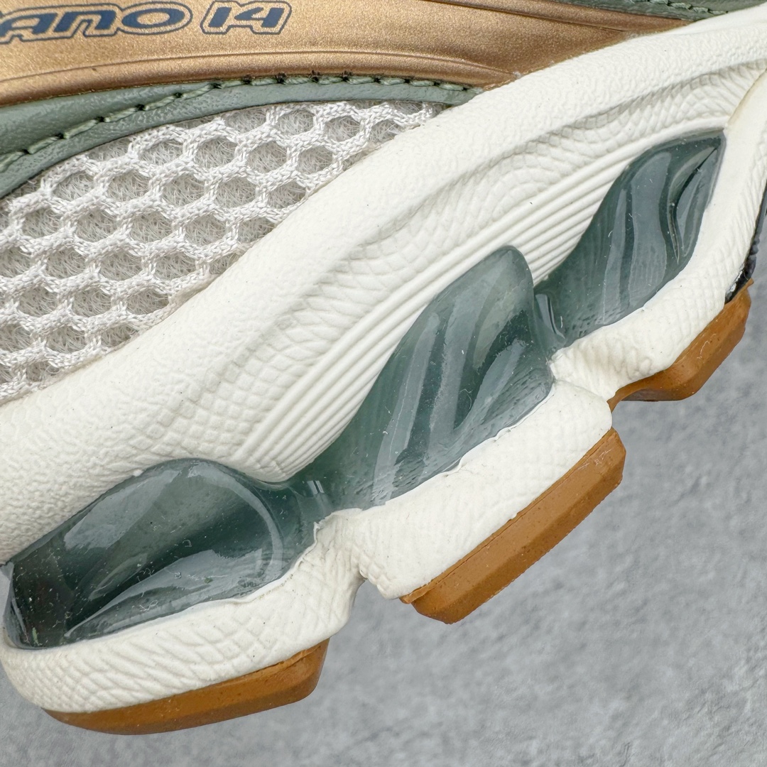 图片[13]-＃FA ASICS GEL-KAYANO 14 亚瑟士K14系列户外复古潮流百搭织物合成革缓震休闲跑步鞋 原装纸板楦头开发 独家私模五层组合大底 原厂定制缓震硅胶加持 原盒原配 官方四联吊牌 原装Ortholite轻量化鞋垫 设计师 Hidenori Yamashita 以「Flash」一词为灵感 创造出未来感金属色鞋面 改造升级内在性能 由内而外全面革新 为 GEL-KAYANO 家族传承及经典跑鞋文化的延续 创下里程碑式作品 K14跑鞋重新诠释了复古的跑步形状 并以其 2000 年代后期的美学理念重新铺装 银色与蓝色的鞋面极为高档 网面铺陈与鞋面、鞋头多处细节位增添了透气性 鞋后跟部中底上以及多密度耐磨鞋底增加了 GEL 缓震胶 提供高抗冲击性、缓冲性、可保护脚部免受地面冲击的影响 穿着舒适性十足 尺码：35.5 36 37 37.5 38 39 39.5 40.5 41.5 42 42.5 43.5 44 45-选品中心