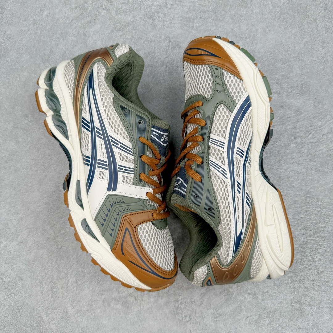 图片[3]-＃FA ASICS GEL-KAYANO 14 亚瑟士K14系列户外复古潮流百搭织物合成革缓震休闲跑步鞋 原装纸板楦头开发 独家私模五层组合大底 原厂定制缓震硅胶加持 原盒原配 官方四联吊牌 原装Ortholite轻量化鞋垫 设计师 Hidenori Yamashita 以「Flash」一词为灵感 创造出未来感金属色鞋面 改造升级内在性能 由内而外全面革新 为 GEL-KAYANO 家族传承及经典跑鞋文化的延续 创下里程碑式作品 K14跑鞋重新诠释了复古的跑步形状 并以其 2000 年代后期的美学理念重新铺装 银色与蓝色的鞋面极为高档 网面铺陈与鞋面、鞋头多处细节位增添了透气性 鞋后跟部中底上以及多密度耐磨鞋底增加了 GEL 缓震胶 提供高抗冲击性、缓冲性、可保护脚部免受地面冲击的影响 穿着舒适性十足 尺码：35.5 36 37 37.5 38 39 39.5 40.5 41.5 42 42.5 43.5 44 45-选品中心