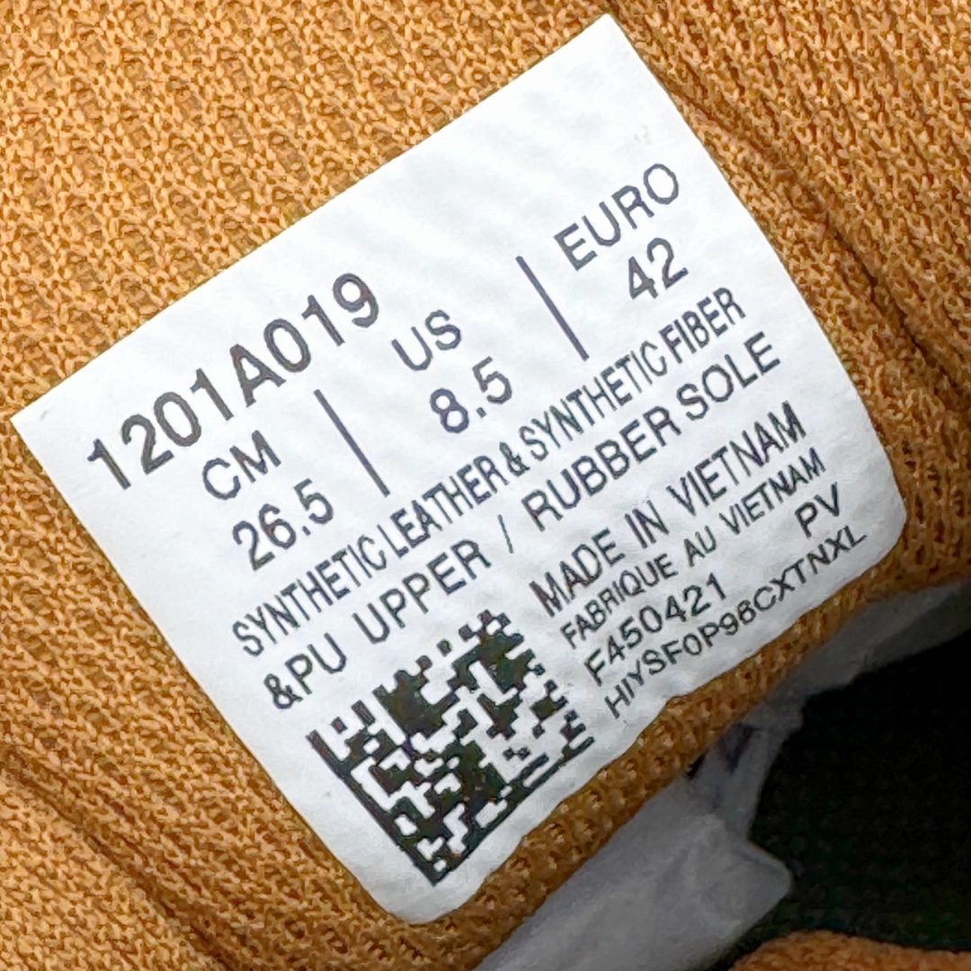 图片[11]-＃FA ASICS GEL-KAYANO 14 亚瑟士K14系列户外复古潮流百搭织物合成革缓震休闲跑步鞋 原装纸板楦头开发 独家私模五层组合大底 原厂定制缓震硅胶加持 原盒原配 官方四联吊牌 原装Ortholite轻量化鞋垫 设计师 Hidenori Yamashita 以「Flash」一词为灵感 创造出未来感金属色鞋面 改造升级内在性能 由内而外全面革新 为 GEL-KAYANO 家族传承及经典跑鞋文化的延续 创下里程碑式作品 K14跑鞋重新诠释了复古的跑步形状 并以其 2000 年代后期的美学理念重新铺装 银色与蓝色的鞋面极为高档 网面铺陈与鞋面、鞋头多处细节位增添了透气性 鞋后跟部中底上以及多密度耐磨鞋底增加了 GEL 缓震胶 提供高抗冲击性、缓冲性、可保护脚部免受地面冲击的影响 穿着舒适性十足 尺码：35.5 36 37 37.5 38 39 39.5 40.5 41.5 42 42.5 43.5 44 45-选品中心