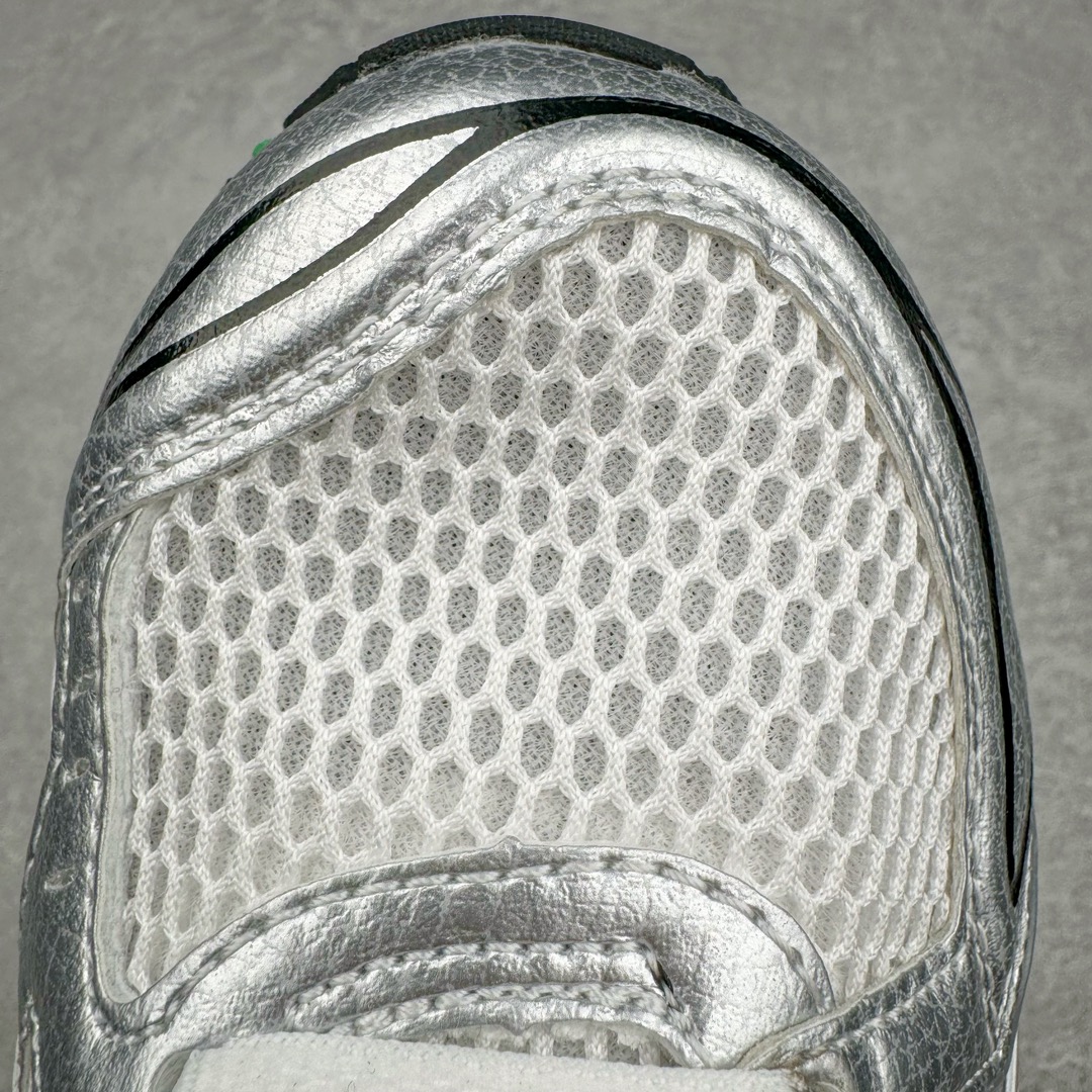 图片[11]-＃FA ASICS GEL-KAYANO 14 亚瑟士K14系列户外复古潮流百搭织物合成革缓震休闲跑步鞋 原装纸板楦头开发 独家私模五层组合大底 原厂定制缓震硅胶加持 原盒原配 官方四联吊牌 原装Ortholite轻量化鞋垫 设计师 Hidenori Yamashita 以「Flash」一词为灵感 创造出未来感金属色鞋面 改造升级内在性能 由内而外全面革新 为 GEL-KAYANO 家族传承及经典跑鞋文化的延续 创下里程碑式作品 K14跑鞋重新诠释了复古的跑步形状 并以其 2000 年代后期的美学理念重新铺装 银色与蓝色的鞋面极为高档 网面铺陈与鞋面、鞋头多处细节位增添了透气性 鞋后跟部中底上以及多密度耐磨鞋底增加了 GEL 缓震胶 提供高抗冲击性、缓冲性、可保护脚部免受地面冲击的影响 穿着舒适性十足 尺码：35.5 36 37 37.5 38 39 39.5 40.5 41.5 42 42.5 43.5 44 45-选品中心