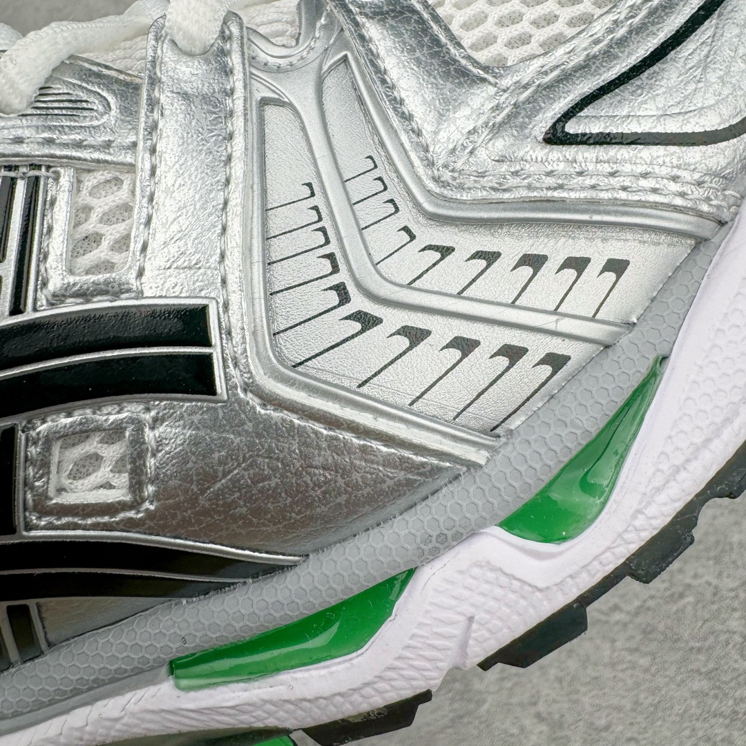 图片[15]-＃FA ASICS GEL-KAYANO 14 亚瑟士K14系列户外复古潮流百搭织物合成革缓震休闲跑步鞋 原装纸板楦头开发 独家私模五层组合大底 原厂定制缓震硅胶加持 原盒原配 官方四联吊牌 原装Ortholite轻量化鞋垫 设计师 Hidenori Yamashita 以「Flash」一词为灵感 创造出未来感金属色鞋面 改造升级内在性能 由内而外全面革新 为 GEL-KAYANO 家族传承及经典跑鞋文化的延续 创下里程碑式作品 K14跑鞋重新诠释了复古的跑步形状 并以其 2000 年代后期的美学理念重新铺装 银色与蓝色的鞋面极为高档 网面铺陈与鞋面、鞋头多处细节位增添了透气性 鞋后跟部中底上以及多密度耐磨鞋底增加了 GEL 缓震胶 提供高抗冲击性、缓冲性、可保护脚部免受地面冲击的影响 穿着舒适性十足 尺码：35.5 36 37 37.5 38 39 39.5 40.5 41.5 42 42.5 43.5 44 45-选品中心