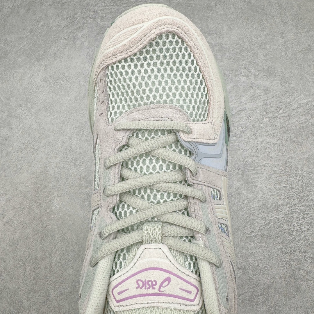 图片[4]-＃FA ASICS GEL-KAYANO 14 亚瑟士K14系列户外复古潮流百搭织物合成革缓震休闲跑步鞋 原装纸板楦头开发 独家私模五层组合大底 原厂定制缓震硅胶加持 原盒原配 官方四联吊牌 原装Ortholite轻量化鞋垫 设计师 Hidenori Yamashita 以「Flash」一词为灵感 创造出未来感金属色鞋面 改造升级内在性能 由内而外全面革新 为 GEL-KAYANO 家族传承及经典跑鞋文化的延续 创下里程碑式作品 K14跑鞋重新诠释了复古的跑步形状 并以其 2000 年代后期的美学理念重新铺装 银色与蓝色的鞋面极为高档 网面铺陈与鞋面、鞋头多处细节位增添了透气性 鞋后跟部中底上以及多密度耐磨鞋底增加了 GEL 缓震胶 提供高抗冲击性、缓冲性、可保护脚部免受地面冲击的影响 穿着舒适性十足 尺码：35.5 36 37 37.5 38 39 39.5 40.5 41.5 42 42.5 43.5 44 45-选品中心