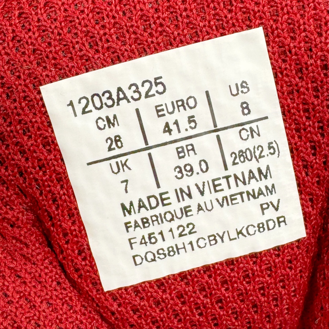 图片[18]-＃FA ASICS GEL-KAYANO 14 亚瑟士K14系列户外复古潮流百搭织物合成革缓震休闲跑步鞋 原装纸板楦头开发 独家私模五层组合大底 原厂定制缓震硅胶加持 原盒原配 官方四联吊牌 原装Ortholite轻量化鞋垫 设计师 Hidenori Yamashita 以「Flash」一词为灵感 创造出未来感金属色鞋面 改造升级内在性能 由内而外全面革新 为 GEL-KAYANO 家族传承及经典跑鞋文化的延续 创下里程碑式作品 K14跑鞋重新诠释了复古的跑步形状 并以其 2000 年代后期的美学理念重新铺装 银色与蓝色的鞋面极为高档 网面铺陈与鞋面、鞋头多处细节位增添了透气性 鞋后跟部中底上以及多密度耐磨鞋底增加了 GEL 缓震胶 提供高抗冲击性、缓冲性、可保护脚部免受地面冲击的影响 穿着舒适性十足 尺码：35.5 36 37 37.5 38 39 39.5 40.5 41.5 42 42.5 43.5 44 45-选品中心