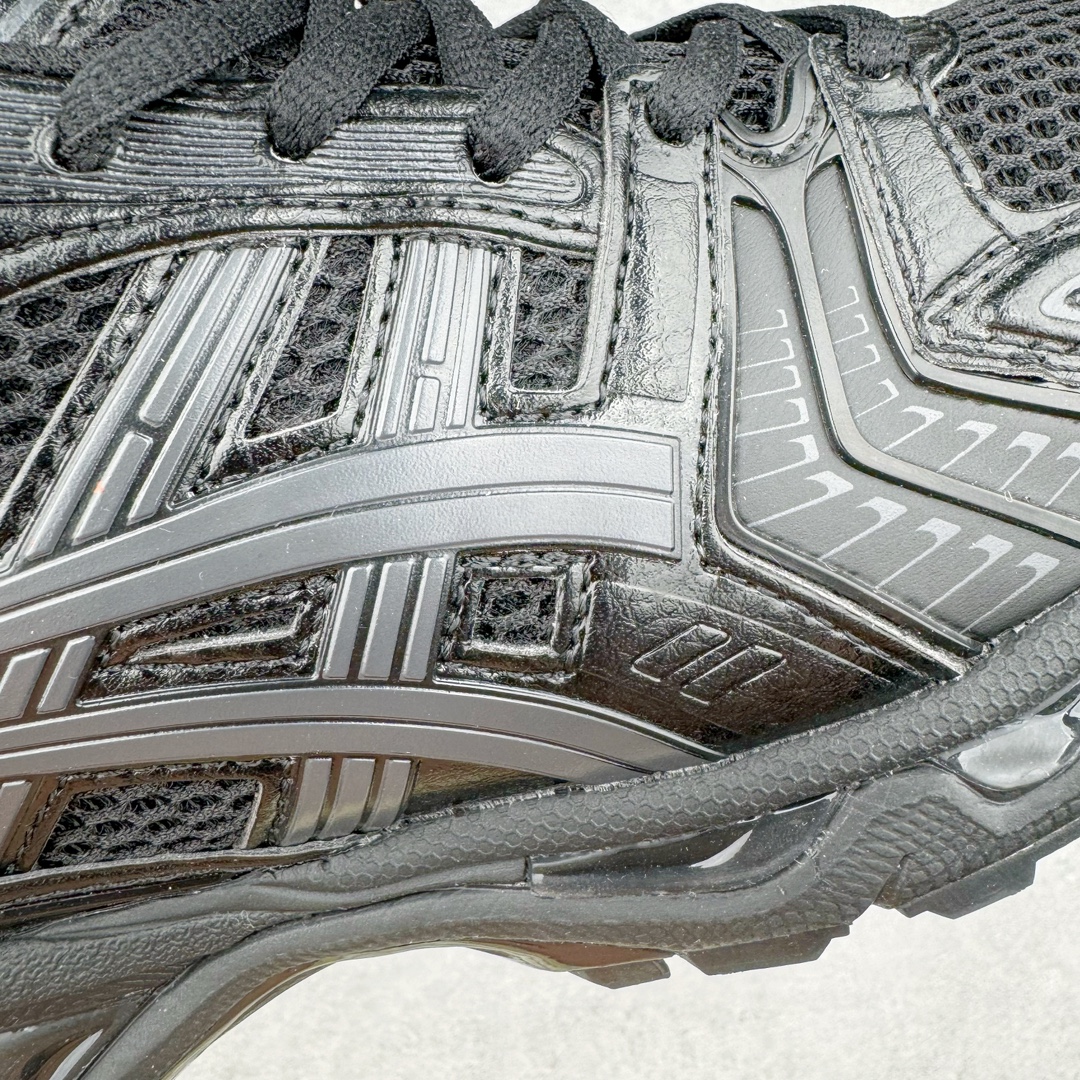 图片[12]-＃FA ASICS GEL-KAYANO 14 亚瑟士K14系列户外复古潮流百搭织物合成革缓震休闲跑步鞋 原装纸板楦头开发 独家私模五层组合大底 原厂定制缓震硅胶加持 原盒原配 官方四联吊牌 原装Ortholite轻量化鞋垫 设计师 Hidenori Yamashita 以「Flash」一词为灵感 创造出未来感金属色鞋面 改造升级内在性能 由内而外全面革新 为 GEL-KAYANO 家族传承及经典跑鞋文化的延续 创下里程碑式作品 K14跑鞋重新诠释了复古的跑步形状 并以其 2000 年代后期的美学理念重新铺装 银色与蓝色的鞋面极为高档 网面铺陈与鞋面、鞋头多处细节位增添了透气性 鞋后跟部中底上以及多密度耐磨鞋底增加了 GEL 缓震胶 提供高抗冲击性、缓冲性、可保护脚部免受地面冲击的影响 穿着舒适性十足 尺码：35.5 36 37 37.5 38 39 39.5 40.5 41.5 42 42.5 43.5 44 45-选品中心